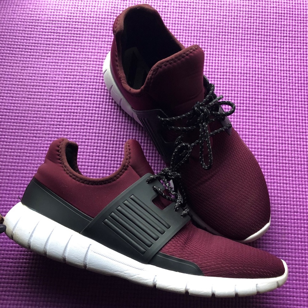 Burgundy Athletic shoes 👟